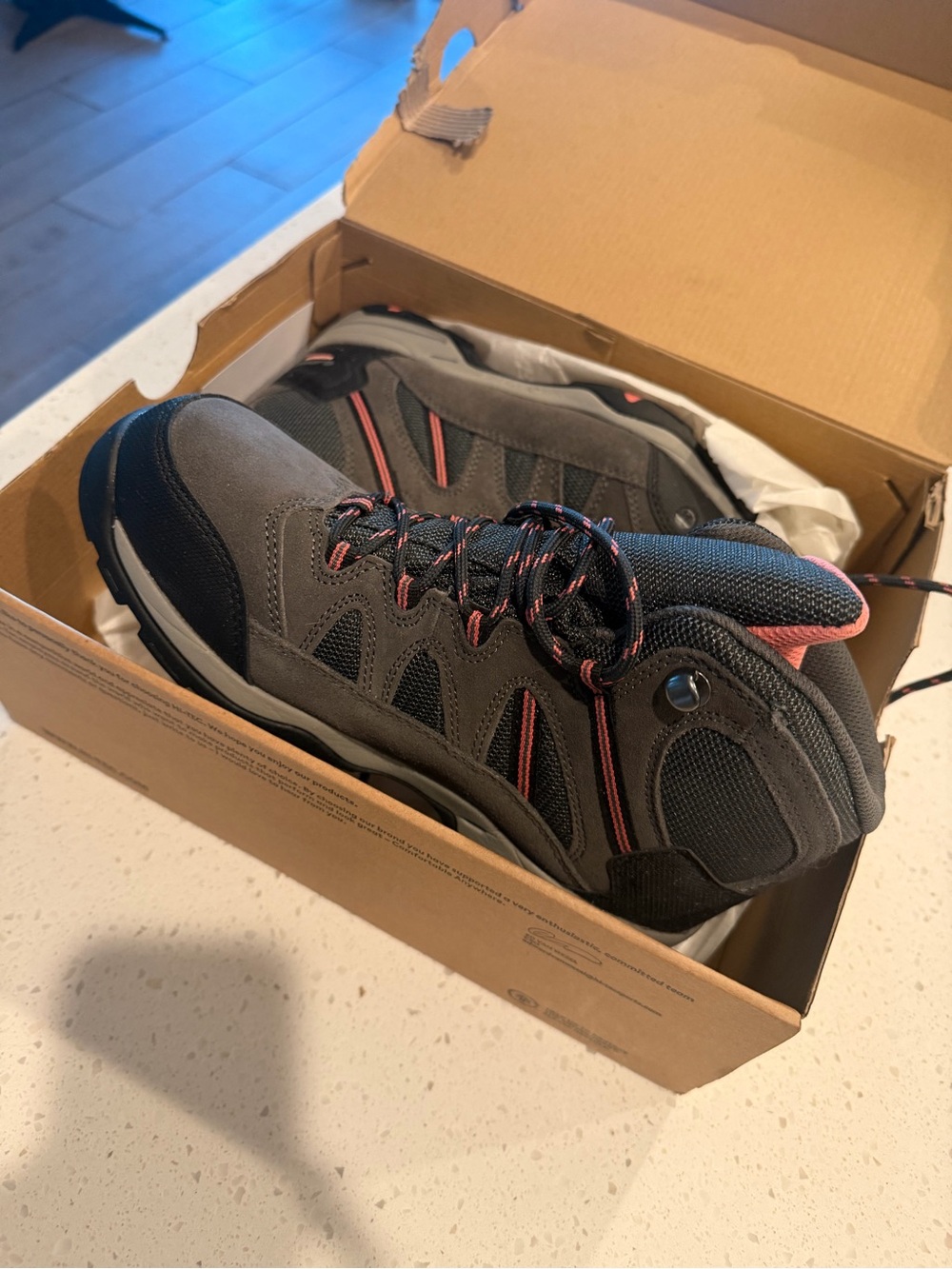Hi Tec Womens Gray and Pink Hiking Boots Size 8.5 NWT Outdoors Camping